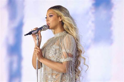 beyonce nud|Beyoncé goes topless, thanks fans for Renaissance support